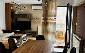 Sunny Park Retreat